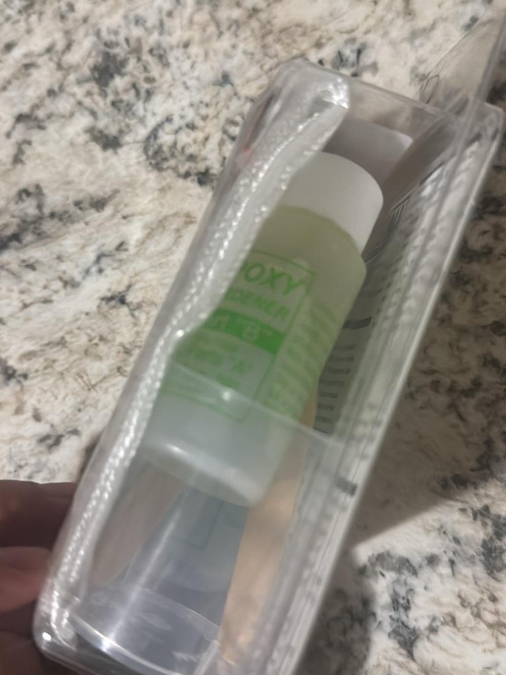 Surfboard Repair kit Epoxy - Picture 2 of 2